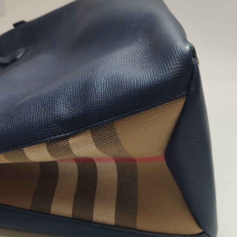Burberry The Banner班納大號牛皮帆布格紋雙搭扣單肩包-13