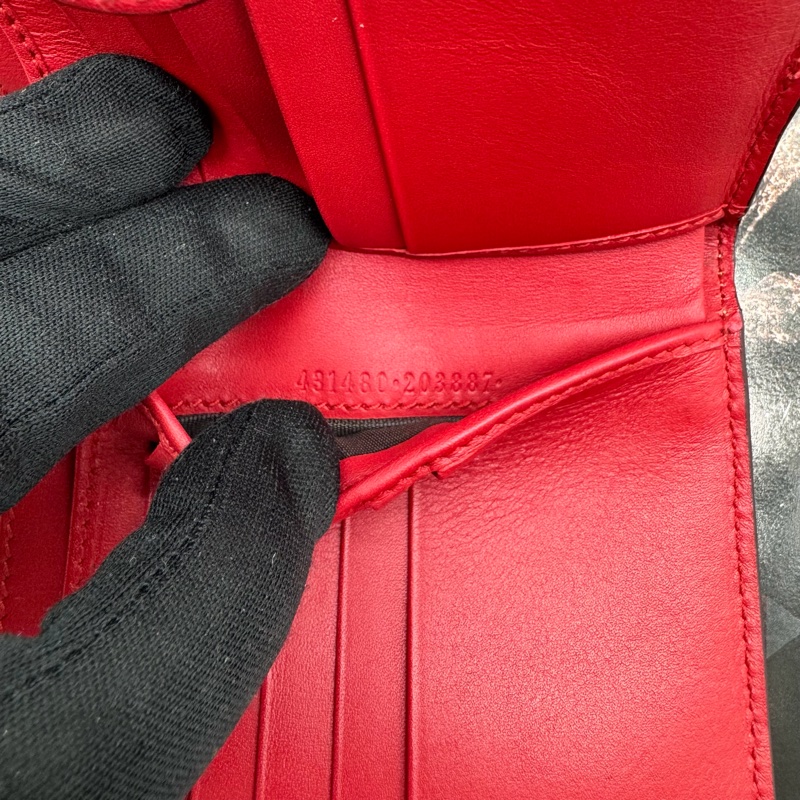 GUCCI GG Supreme Wallet 珍珠鉚釘紅色雙折中夾-3