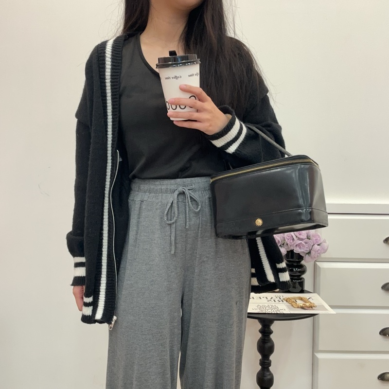 Versace Vintage 中古太陽神標誌黑色手提化妝包-4