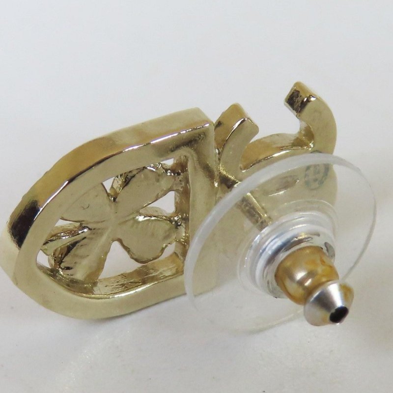 【巴黎站二手名牌專賣店】＊現貨＊CHANEL 香奈兒 真品＊銀色雙C幸運草盾牌鑲鑽針式耳環-1