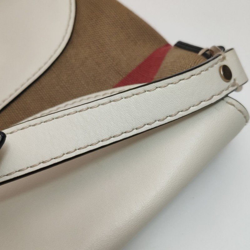 Burberry牛皮帆布拼色壓紋字母Logo斜挎包單肩包-18