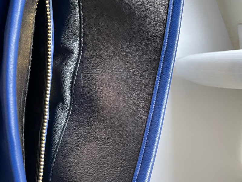 ▪️富貴選物FUGUEI▪️MIU MIU 千金秀款藍金拉鏈包-19