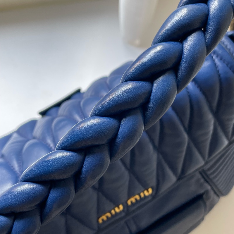 ▪️富貴選物FUGUEI▪️MIU MIU 千金秀款藍金拉鏈包-22