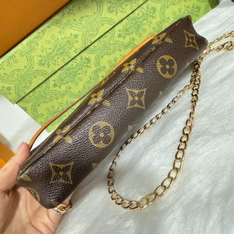 Lv 大款 麻將包 腋下包-9