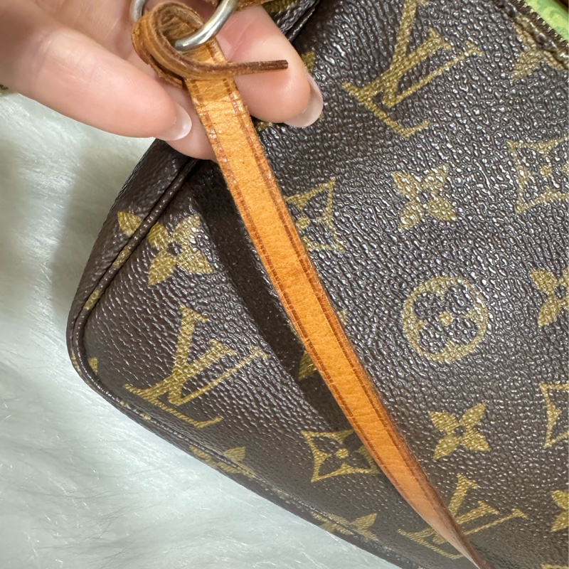 Lv 大款 麻將包 腋下包-21