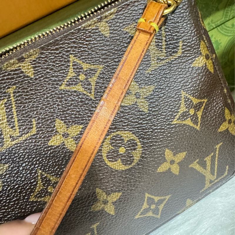 Lv 大款 麻將包 腋下包-22