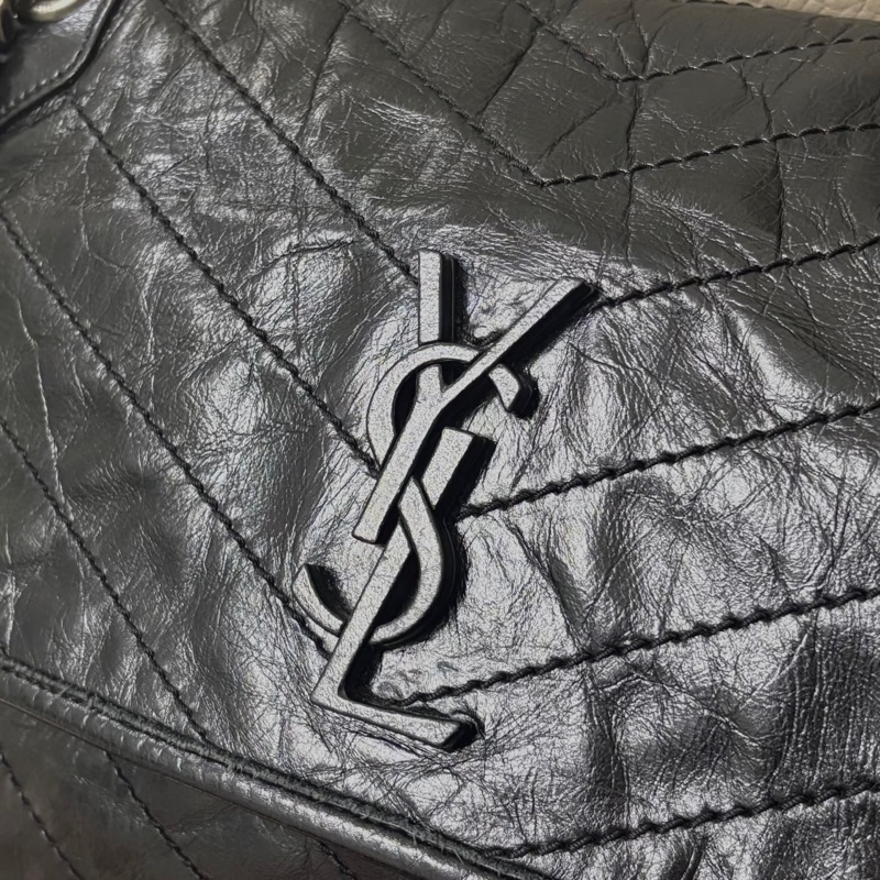 YSL Saint Laurent Niki 黑銀中號 新款 D扣 肩背包-1