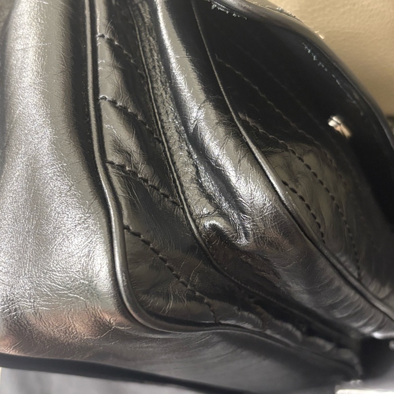 YSL Saint Laurent Niki 黑銀中號 新款 D扣 肩背包-12