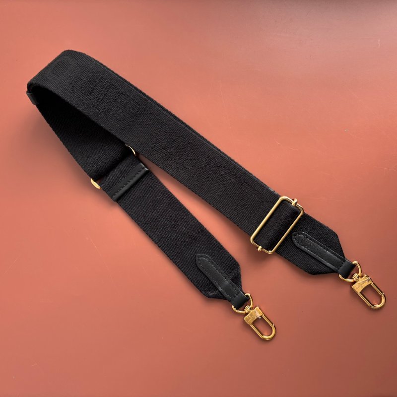 ::LOUIS VUITTON:: LV M12068 Coussin Hobo MM 黑色牛皮Monogram壓紋 肩背鏈包 肩背包-21