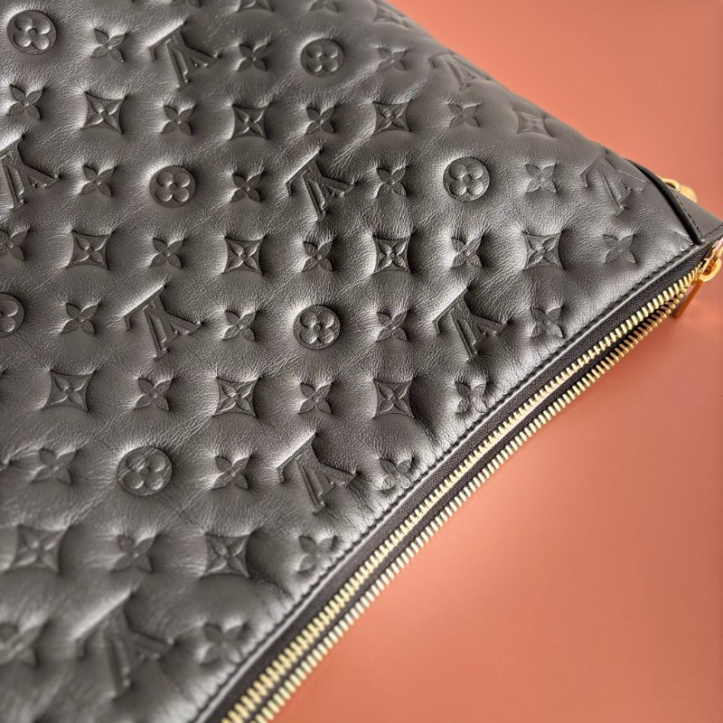 ::LOUIS VUITTON:: LV M12068 Coussin Hobo MM 黑色牛皮Monogram壓紋 肩背鏈包 肩背包-41