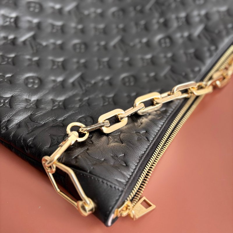 ::LOUIS VUITTON:: LV M12068 Coussin Hobo MM 黑色牛皮Monogram壓紋 肩背鏈包 肩背包-42