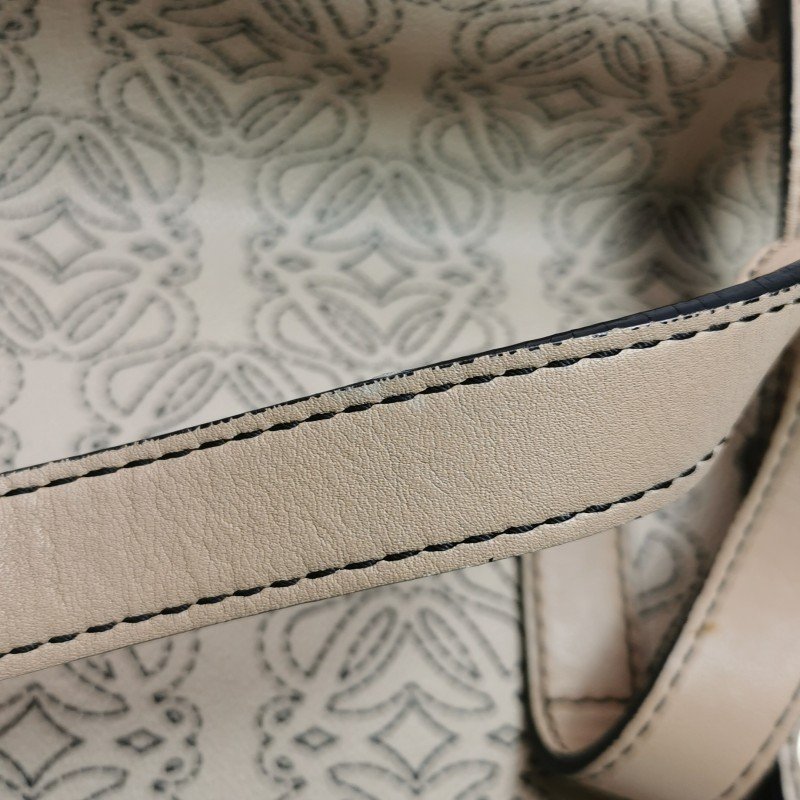 Loewe牛皮徽標印花字母Logo斜挎包單肩包-14