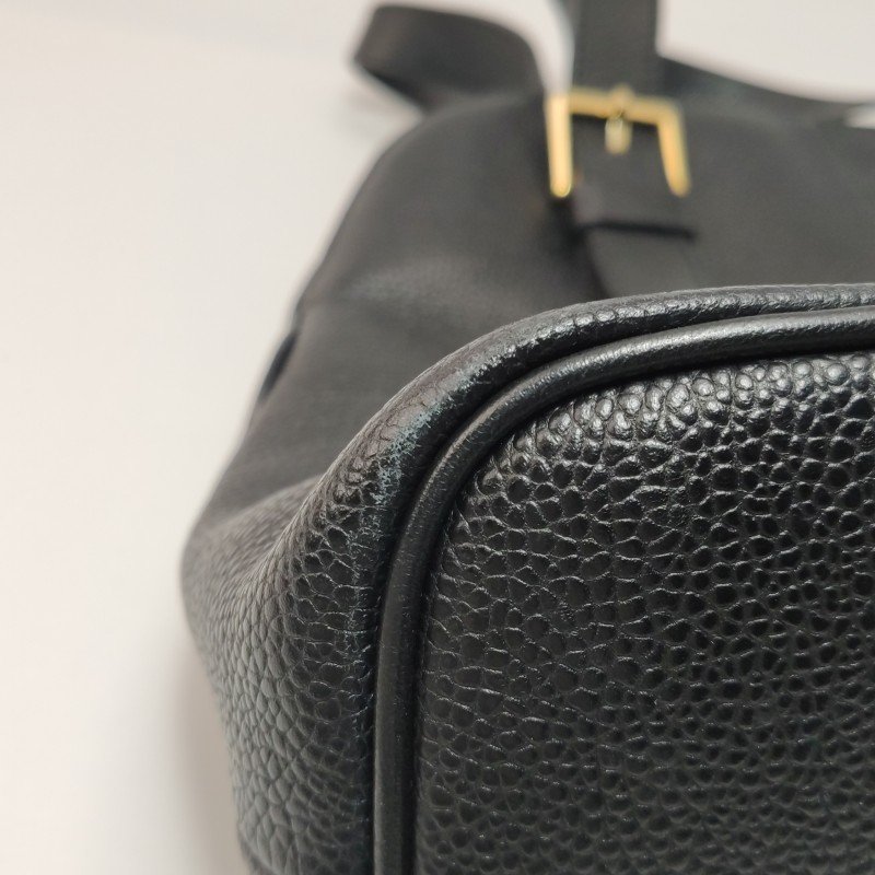 Burberry牛皮純色字母Logo拉鏈手提包-9