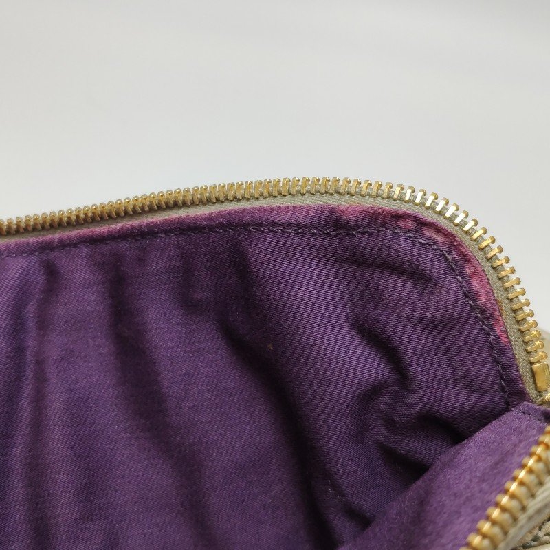 Miu Miu油蠟皮純色絎縫字母logo手提包-9