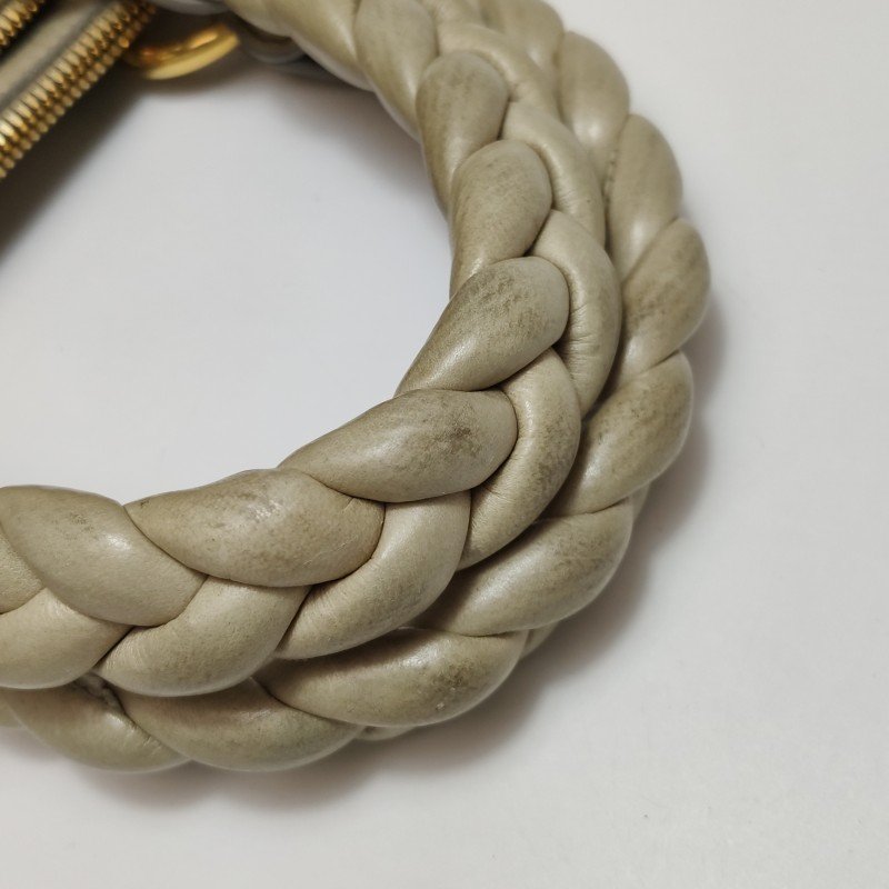 Miu Miu油蠟皮純色絎縫字母logo手提包-13