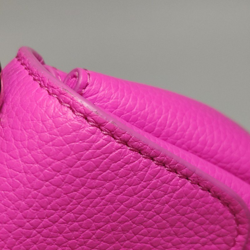 BalenciagaLe Dix牛皮純色方形按扣斜挎包單肩包-15