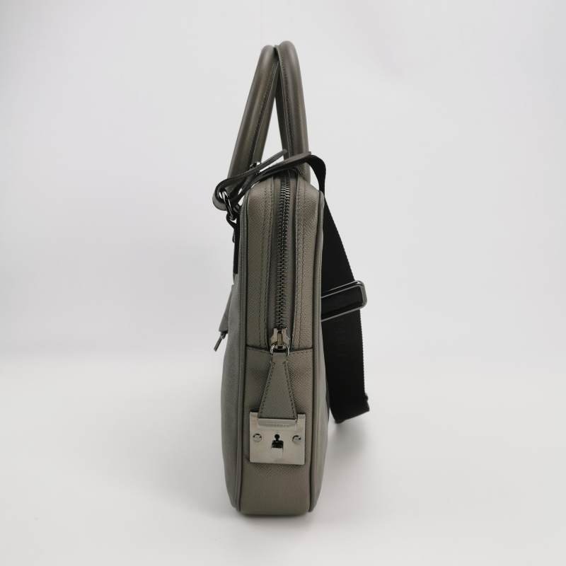 Burberry牛皮純色字母logo斜挎包單肩包-2