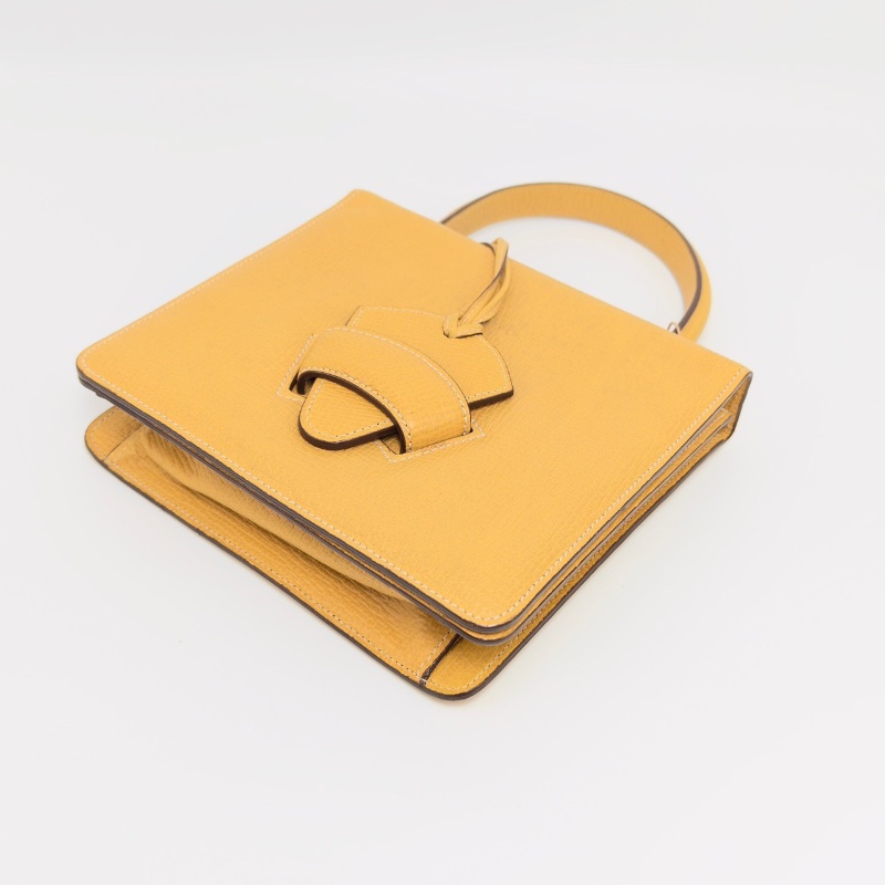 LOEWE黃色三角扣手提葉子包22.5*20*8 98新配件塵袋-3
