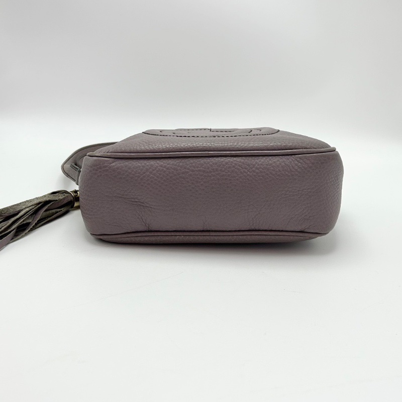 GUCCI Logo壓印流蘇掛飾肩背斜背相機包21*15*7 98新配件塵袋-4