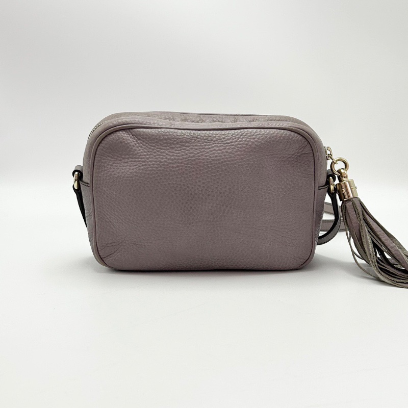 GUCCI Logo壓印流蘇掛飾肩背斜背相機包21*15*7 98新配件塵袋-6