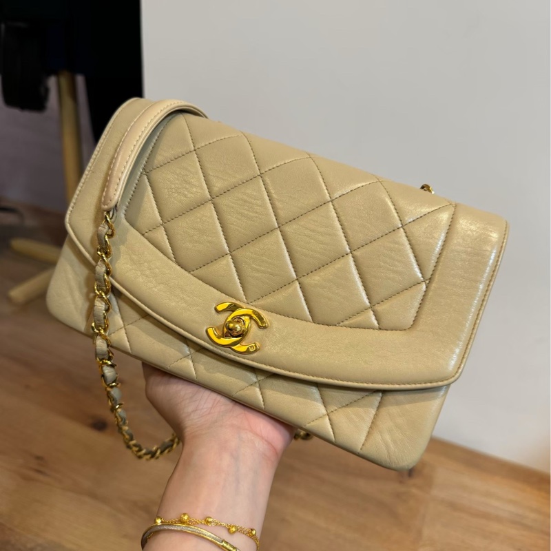 CHANEL VINTAGE 經典 diana 黛安娜 米色 奶茶色 羊皮金釦 戴妃包 黛妃包 斜背包 肩背包 手提包-1