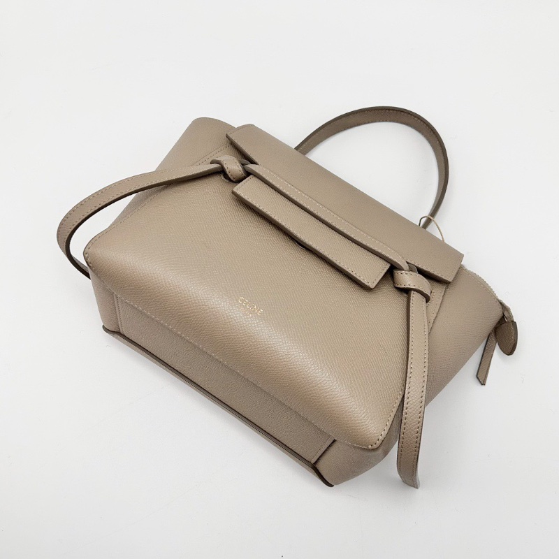 CELINE金扣小號鯰魚手提斜背包20*17*12 98新配件塵袋-5