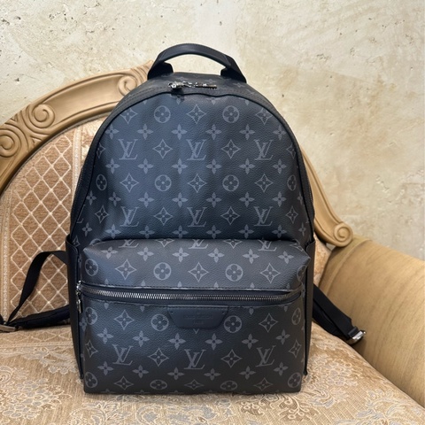 LV 黑灰原花銀釦DiscoveryPM後背包 M22558