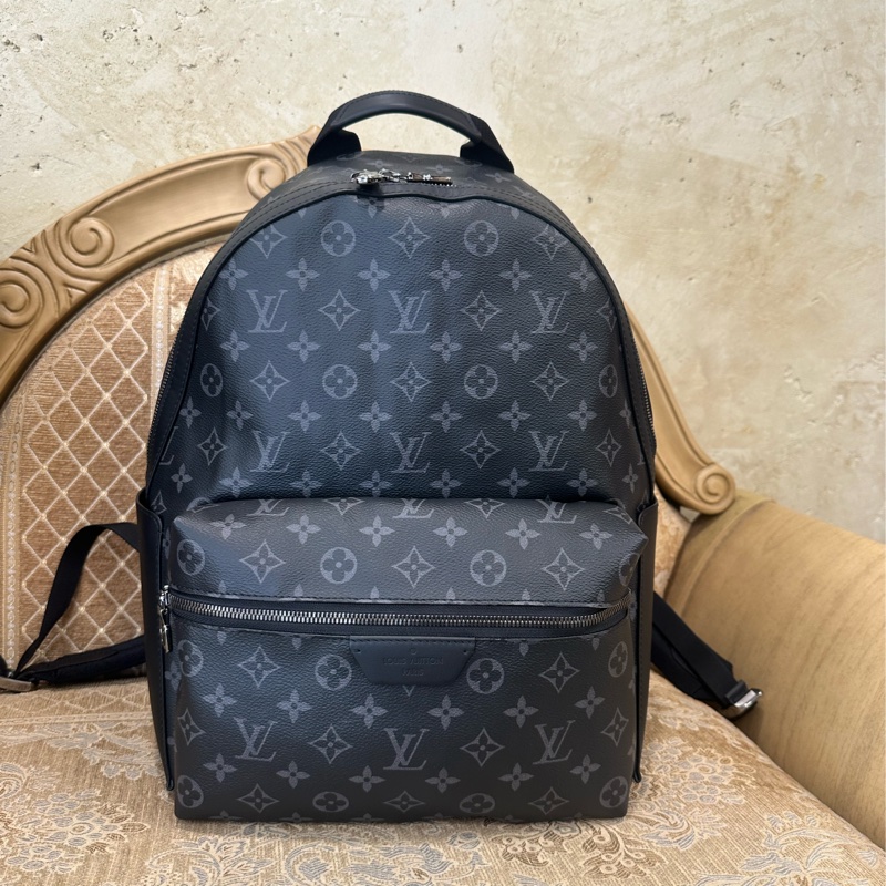 LV 黑灰原花銀釦DiscoveryPM後背包 M22558-0