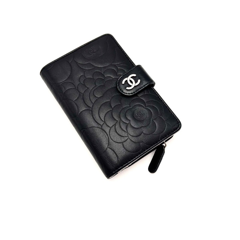 CHANEL拼色銀扣山茶花錢包10*15*2 98新配件塵袋-3