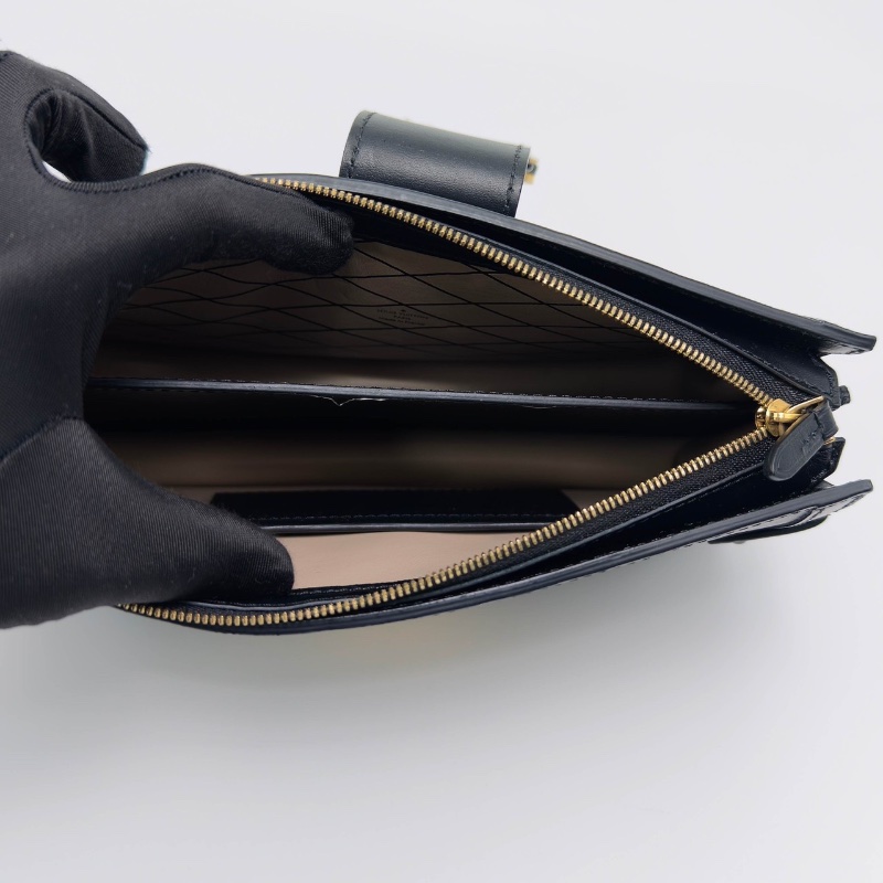 LV Trunkclutch水波紋肩背斜背軟盒子包22.5*14*6 99新配件塵袋-2