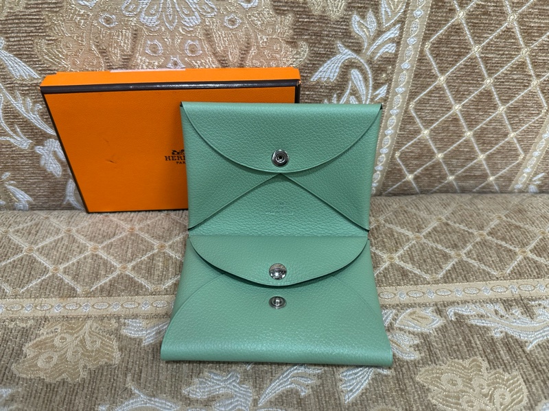 Hermes 31牛油果綠Evercolor銀釦Calvi Duo零錢卡包H083035CK31-4