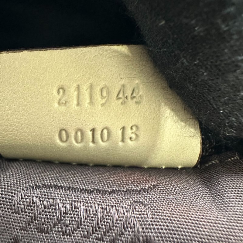 【美收精品】GUCCI  白色全皮壓紋手提包 C-185【隔月月中將轉賣至日本 上架期限30天】-10