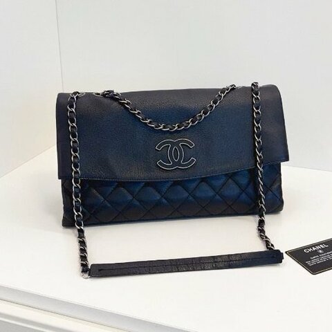 香奈兒/Chanel 全黑soblack Pharrell翻蓋大信封鏈條包