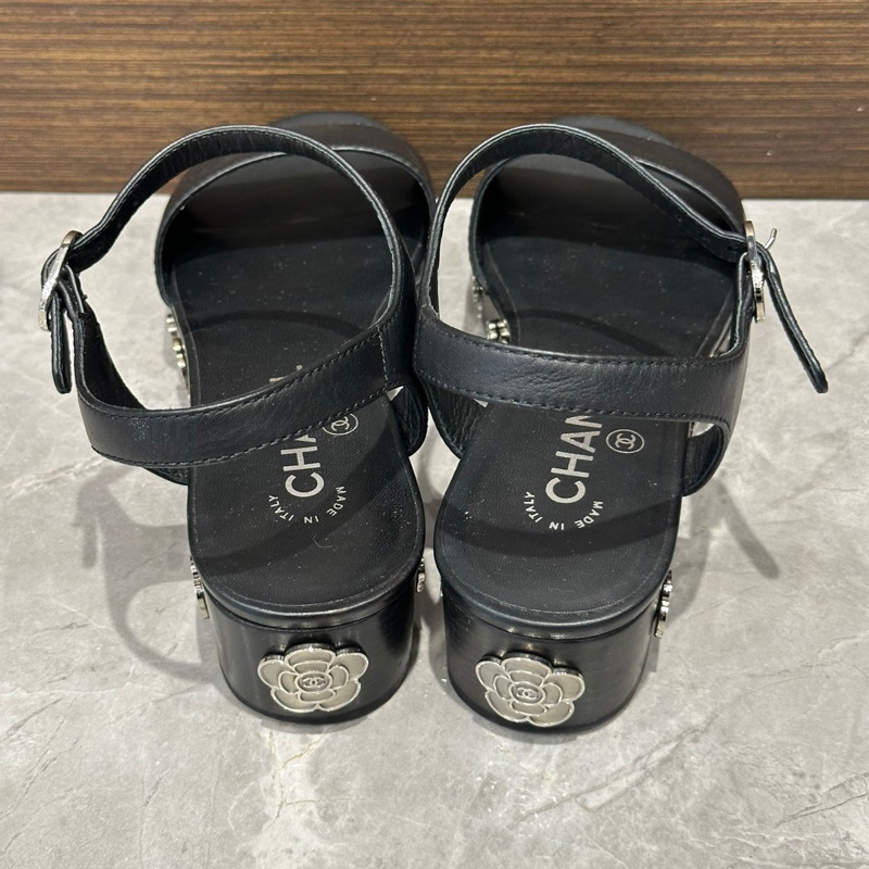 CHANEL香奈兒 黑色涼鞋 鞋邊一圈山茶花裝飾 一字扣帶 女款 38碼-4