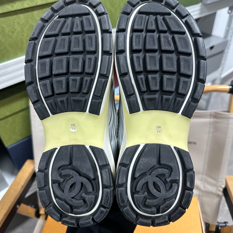 CHANE香奈兒 皮革徽標銀角大王運動休閒鞋 白銀色  36.5碼-6