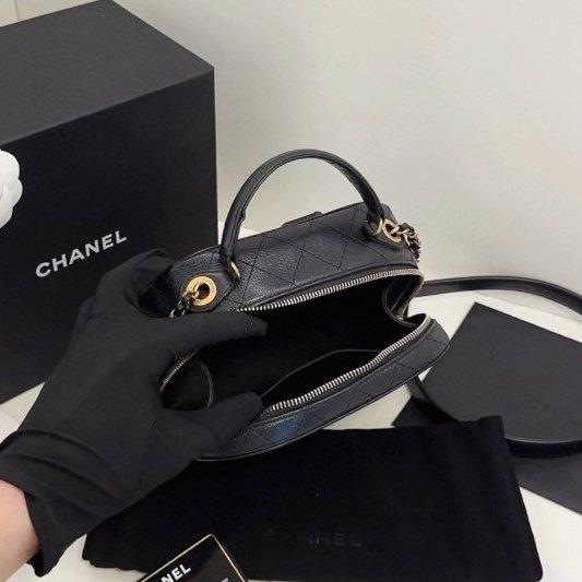 香奈兒/Chanel 黑金牛皮複古大雙C小蘋果盒子相機包 自帶手提-8