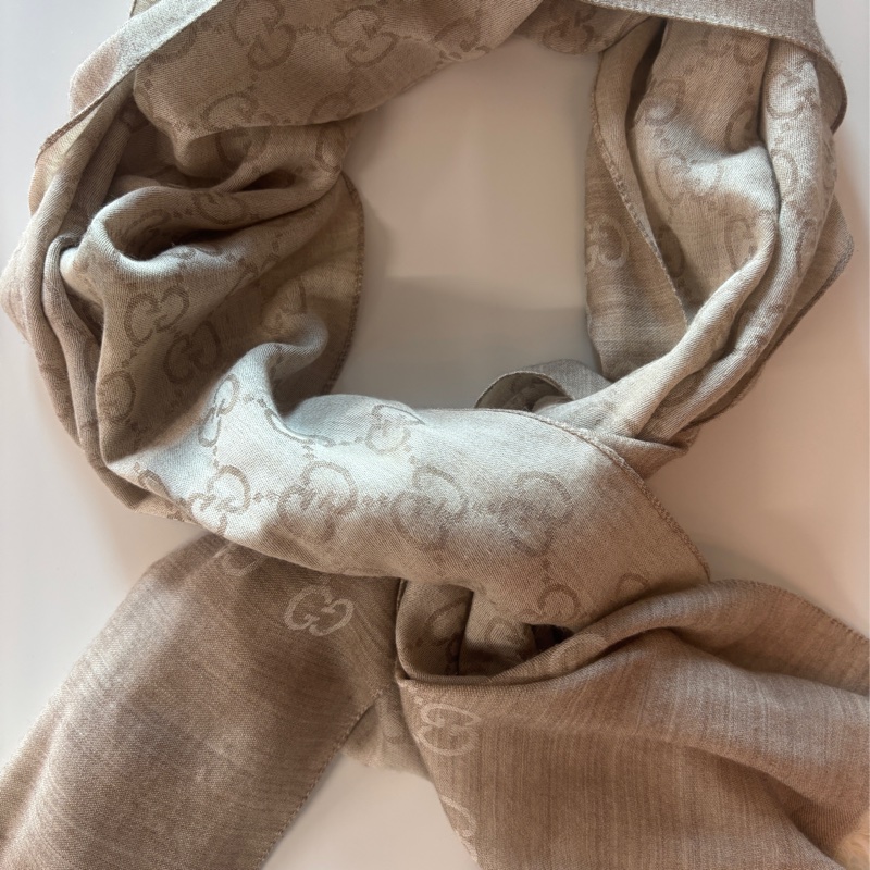 近全新奶茶色/燕麥色圍巾-3