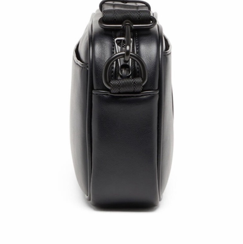 Diesel 男女同款 holi-d相機包均碼碼24.5cm*6cm*14cm-2