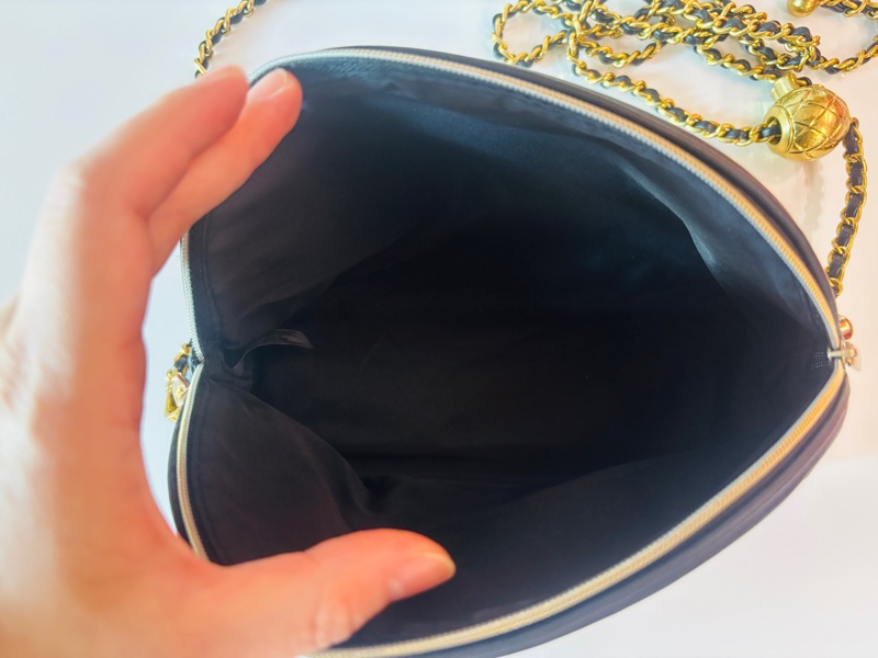 CHANEL化妝包 容量大可裝大號手機、化妝品-3