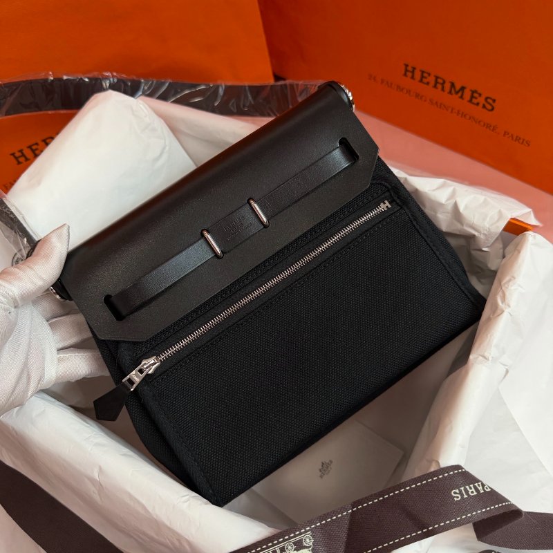 全新品 Hermes愛馬仕 mini herbag黑銀 手提肩背包-1