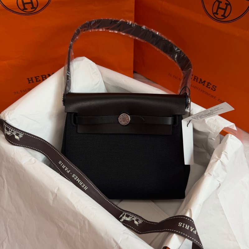 全新品 Hermes愛馬仕 mini herbag黑銀 手提肩背包-5