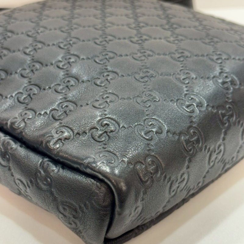 GUCCI 全皮壓紋 斜背包/側背包 87成新-4