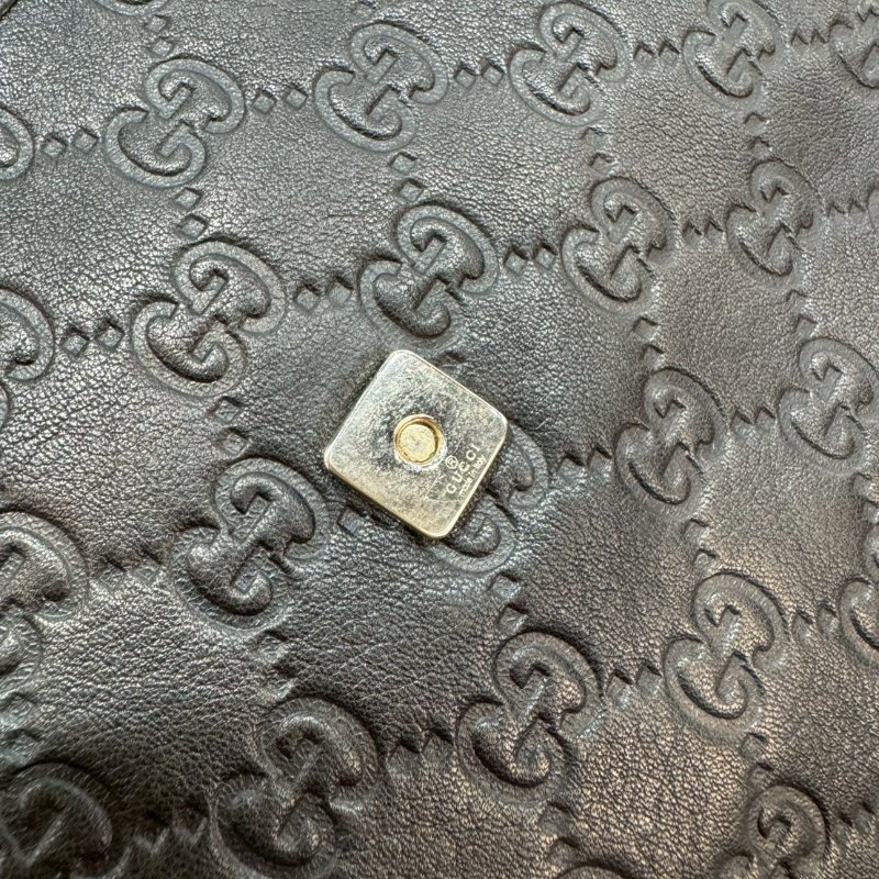 GUCCI 全皮壓紋 斜背包/側背包 87成新-13