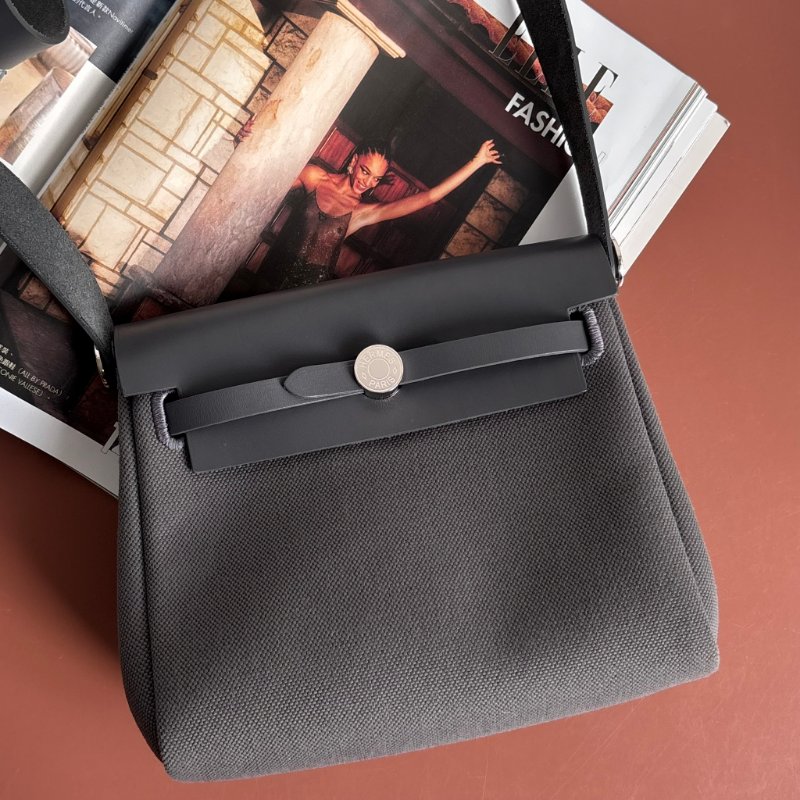 ::HERMES:: 愛馬仕 W刻MINI HERBAG 石板灰皮革 帆布銀釦斜背包-0