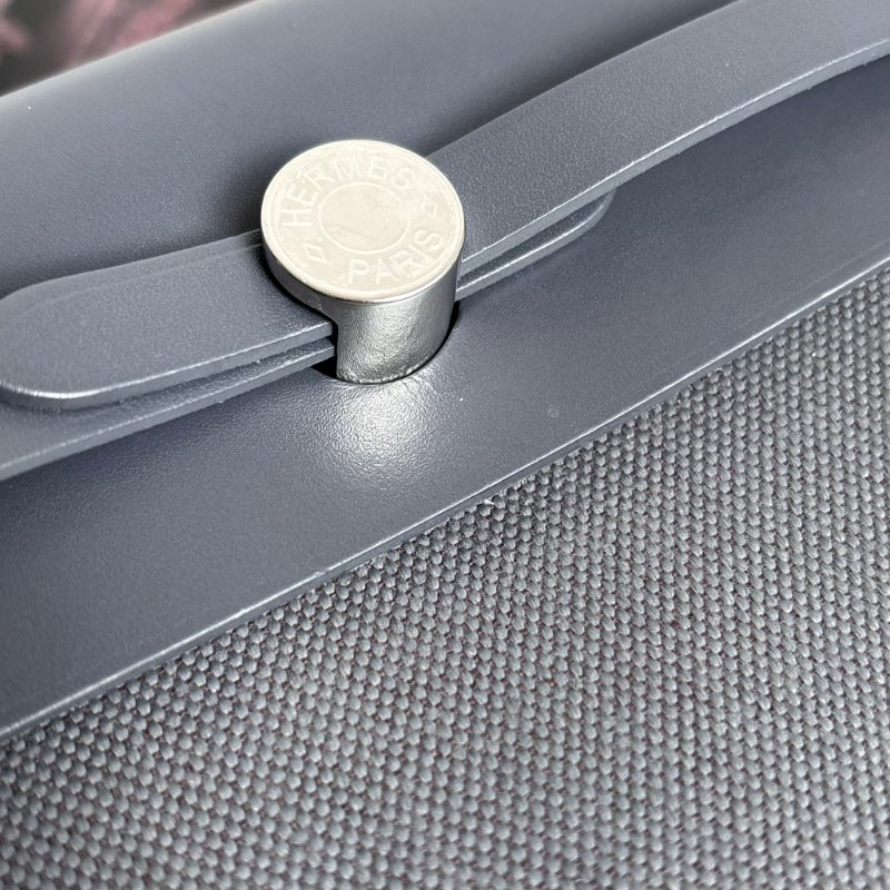 ::HERMES:: 愛馬仕 W刻MINI HERBAG 石板灰皮革 帆布銀釦斜背包-18