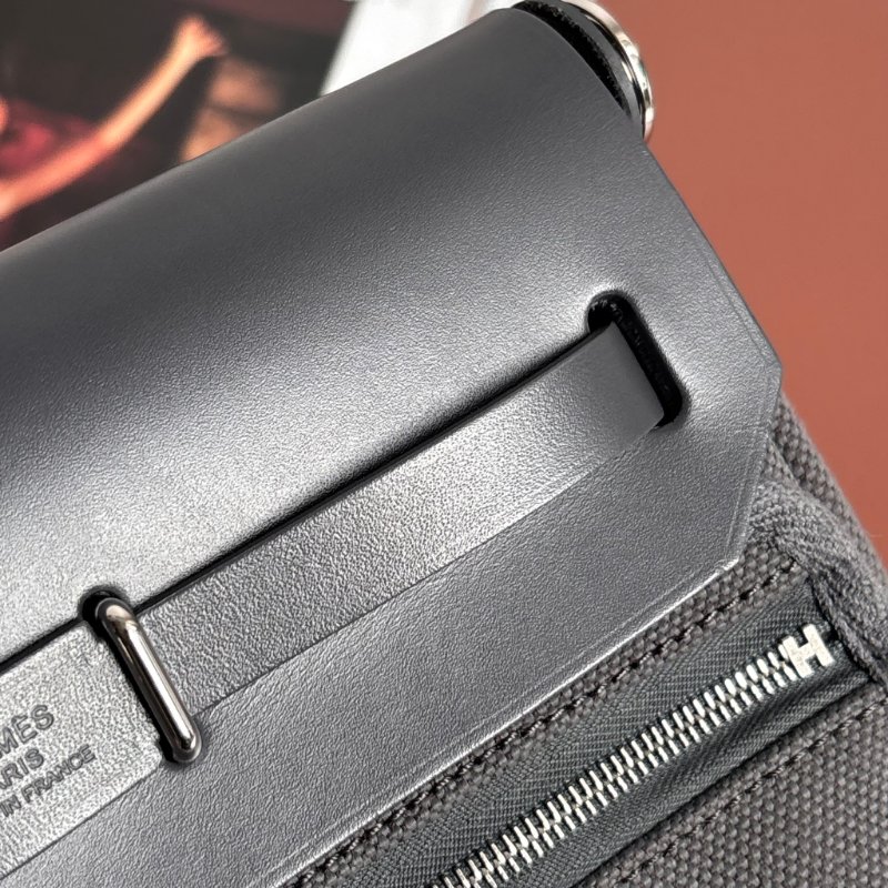 ::HERMES:: 愛馬仕 W刻MINI HERBAG 石板灰皮革 帆布銀釦斜背包-27