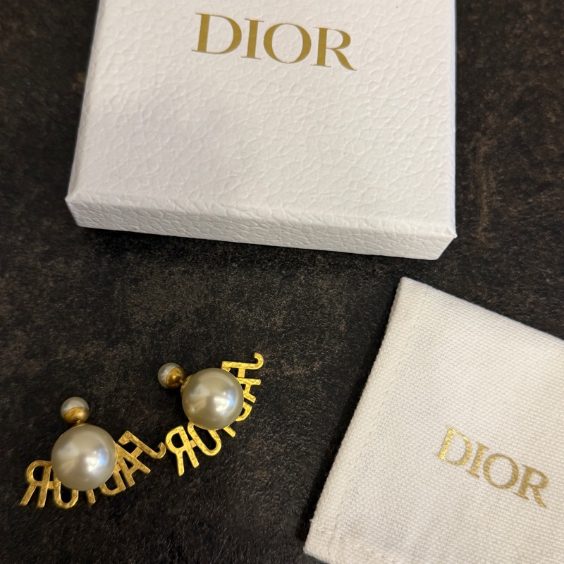 Dior珍珠大logo耳環-0