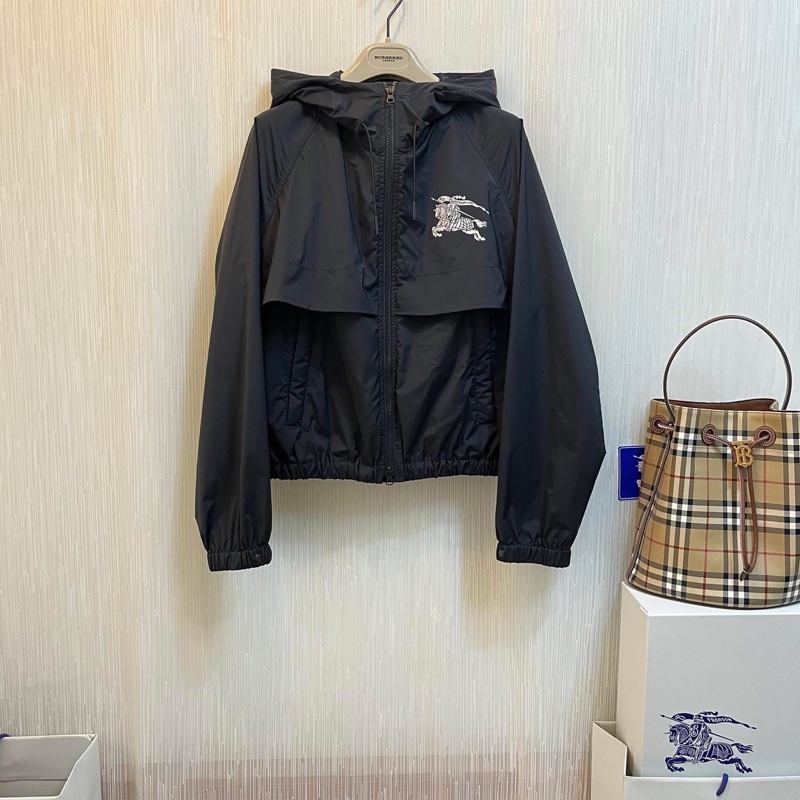BURBERRY 英國黑色橡樹葉徽章連帽外套UK6-2