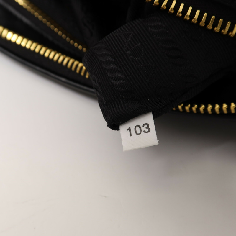 PRADA 尼龍Shoulder Bag金扣肩背袋-6