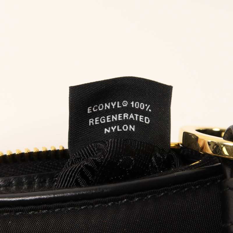 PRADA 尼龍Shoulder Bag金扣肩背袋-7